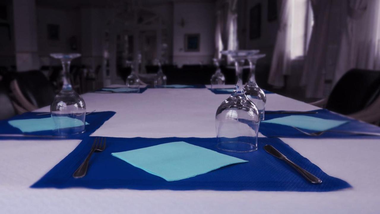 Hostal Jaufil Zújar 外观 照片